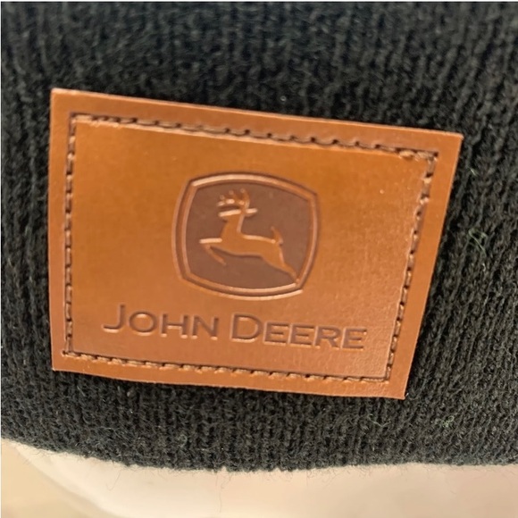 John Deere Genuine Black Toque Winter Cap. John Deere patch sewn on side - Picture 2 of 5